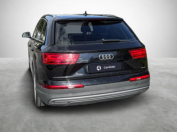 Audi Q7 3 of 16