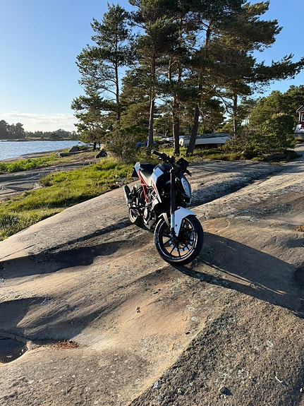 KTM 125 Duke 5 of 7