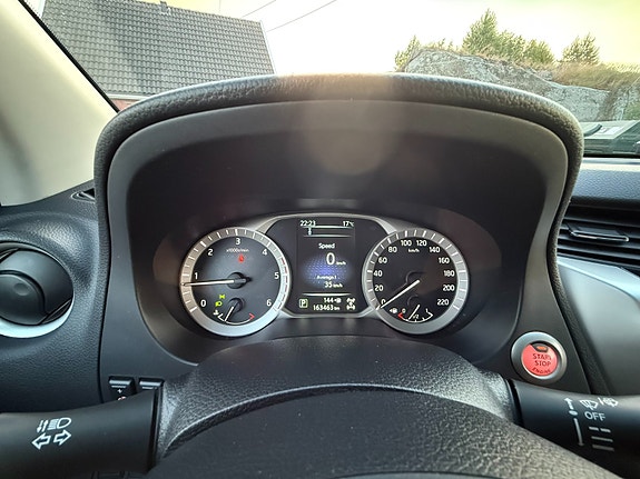 Nissan Navara 13 of 30