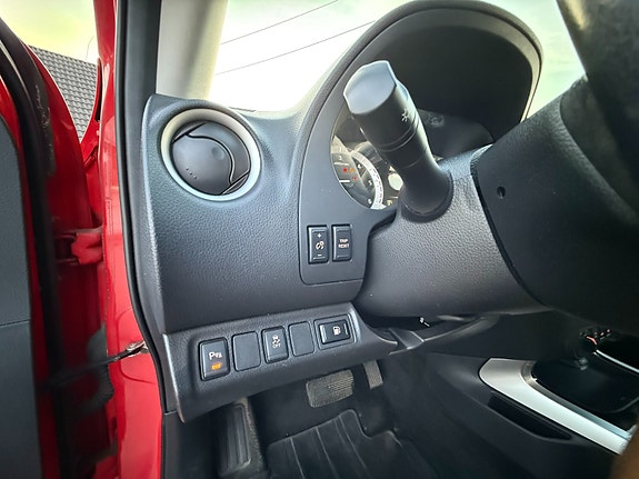 Nissan Navara 12 of 30