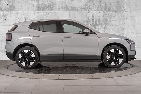 Volvo EX30 8 of 30
