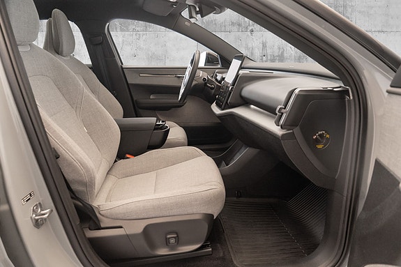 Volvo EX30 27 of 30