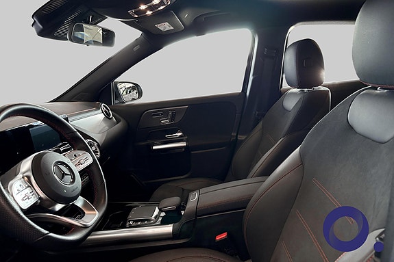 Mercedes-Benz EQA300 12 of 26