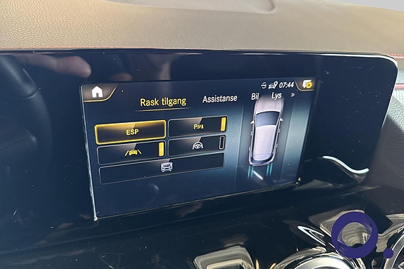Mercedes-Benz EQA300 18 of 26