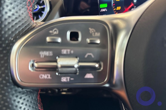 Mercedes-Benz EQA300 23 of 26