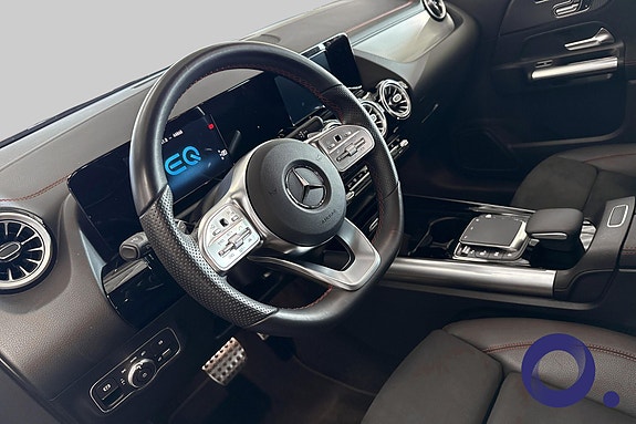 Mercedes-Benz EQA300 13 of 26