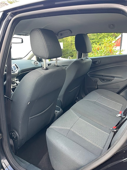 Ford Fiesta 7 of 19