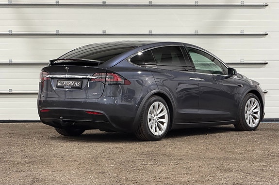 Tesla Model X 3 of 30
