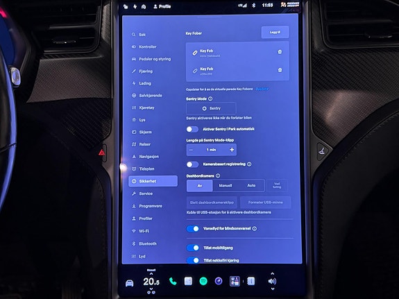 Tesla Model X 29 of 30