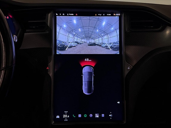 Tesla Model X 24 of 30