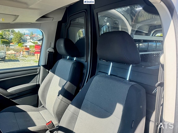 Volkswagen Caddy 30 of 30