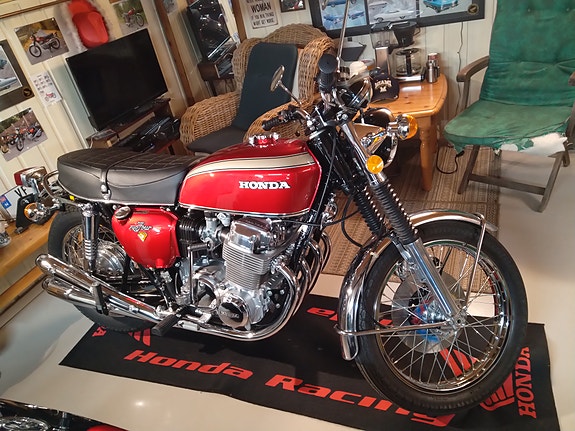 Honda CB 750 5 of 30