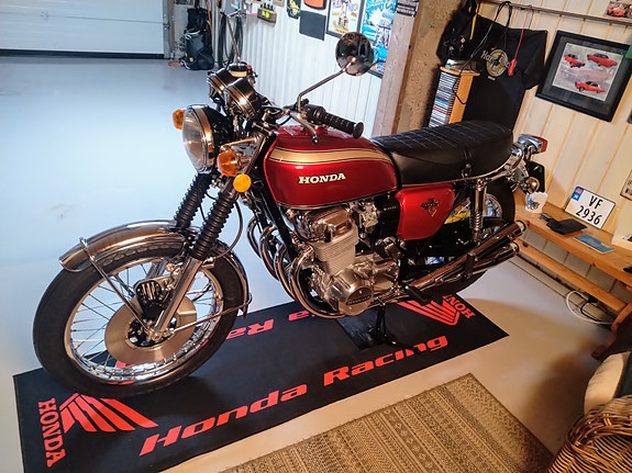 Honda CB 750 6 of 30