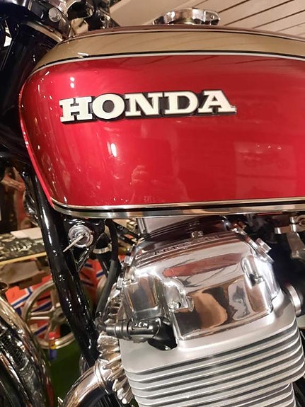 Honda CB 750 14 of 30