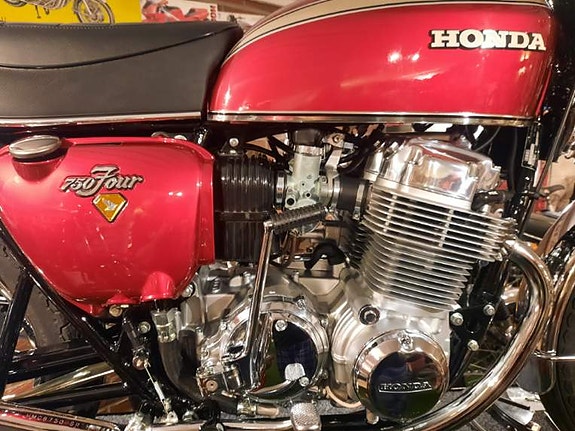 Honda CB 750 13 of 30