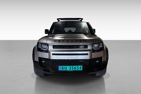 Land Rover Defender 110 3 of 18