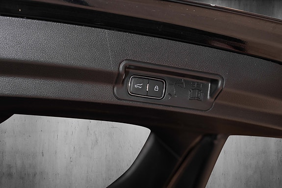 Ford Explorer 30 of 30