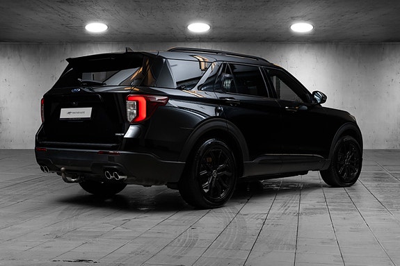 Ford Explorer 6 of 30
