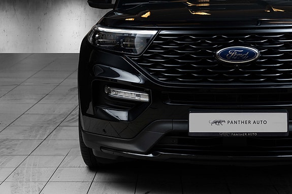 Ford Explorer 4 of 30