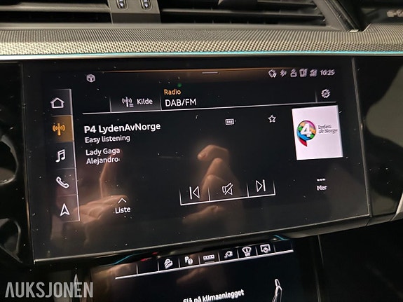 Audi e-tron 17 of 30