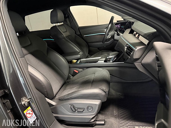 Audi e-tron 29 of 30