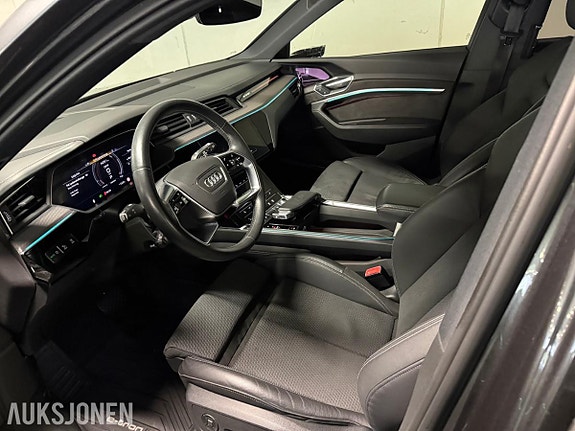Audi e-tron 11 of 30