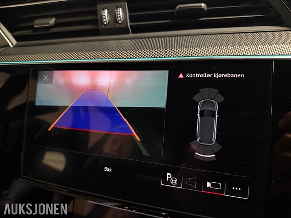 Audi e-tron 16 of 30