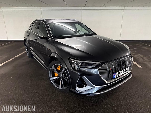 Audi e-tron 3 of 30
