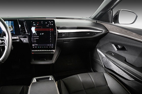 Renault Megane E-Tech 17 of 26