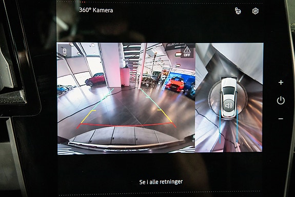 Renault Megane E-Tech 14 of 26