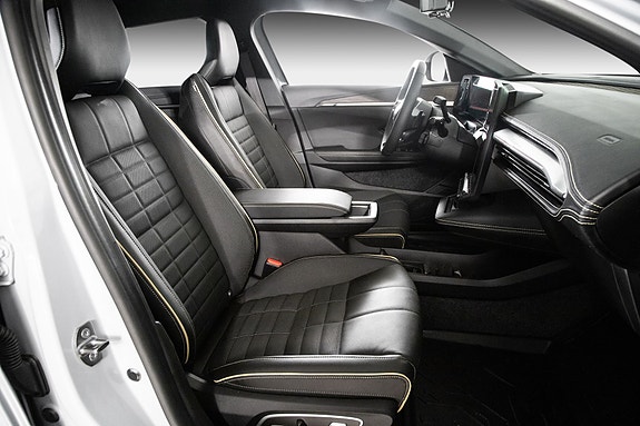 Renault Megane E-Tech 24 of 26