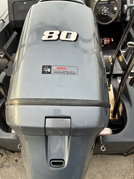 Pioner Multi med Yamaha F80 11 of 12