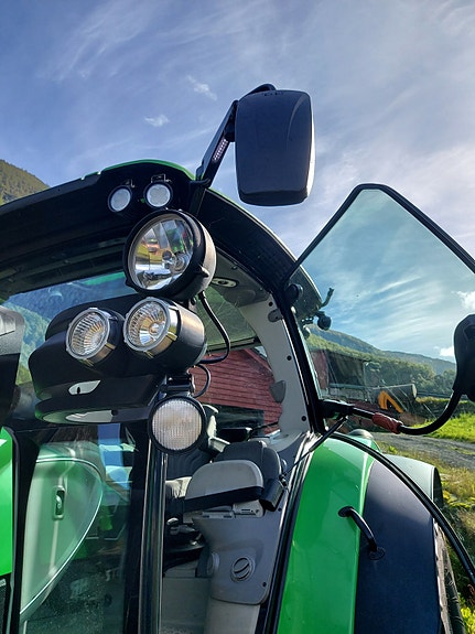 Deutz Fahr 6140 TTV 3 of 14