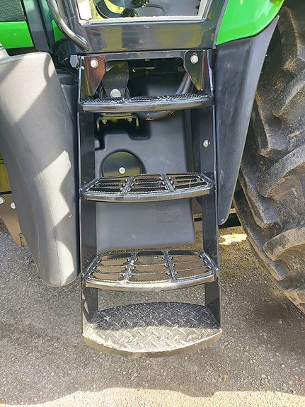 Deutz Fahr 6140 TTV 9 of 14