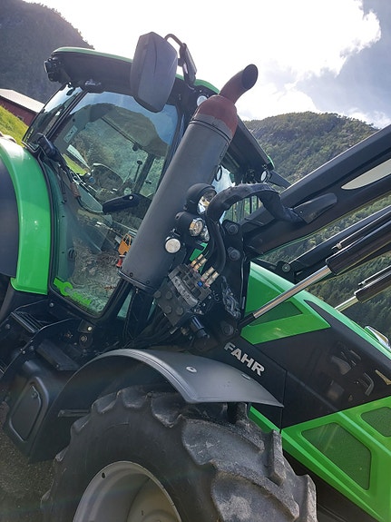 Deutz Fahr 6140 TTV 5 of 14