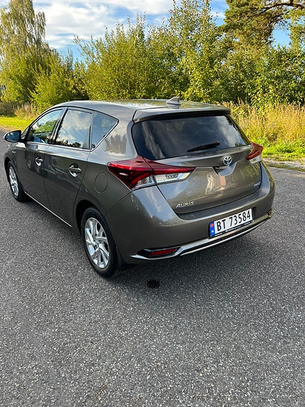 Toyota Auris 10 of 20