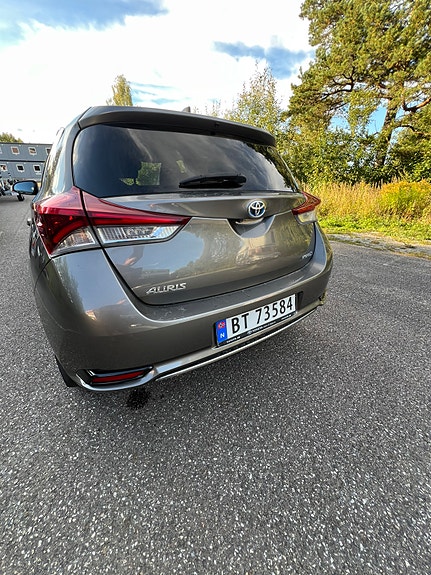 Toyota Auris 3 of 20