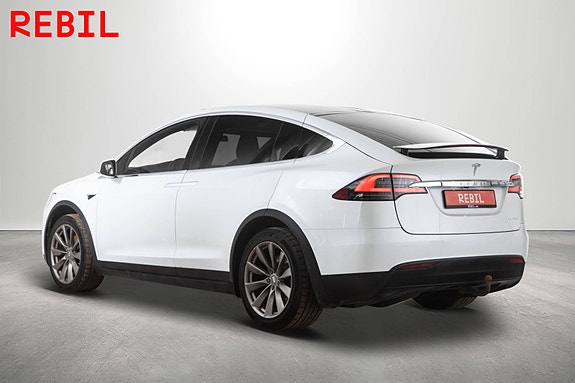 Tesla Model X 7 of 30