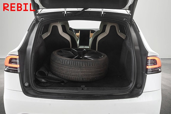 Tesla Model X 30 of 30