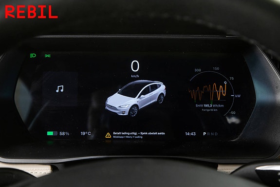 Tesla Model X 24 of 30