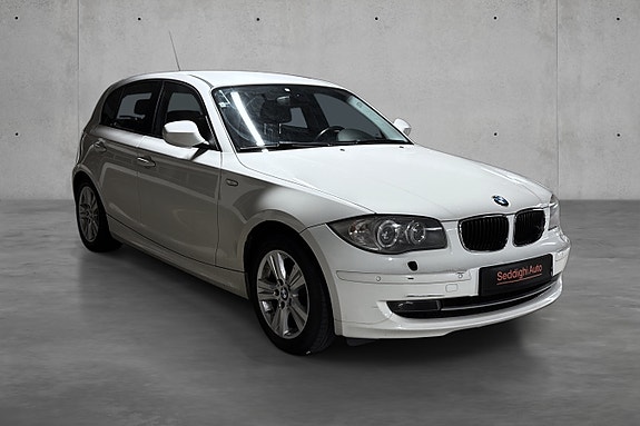 BMW 116d 3 of 30
