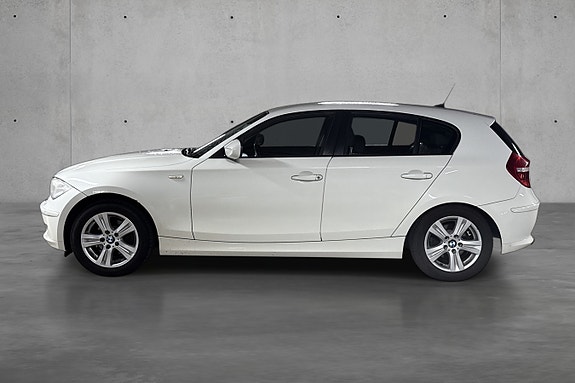 BMW 116d 8 of 30