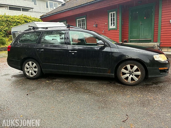 Volkswagen Passat 6 of 30