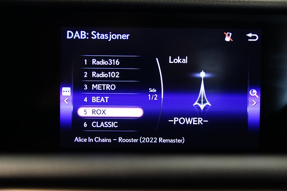 Lexus IS300h 30 of 30
