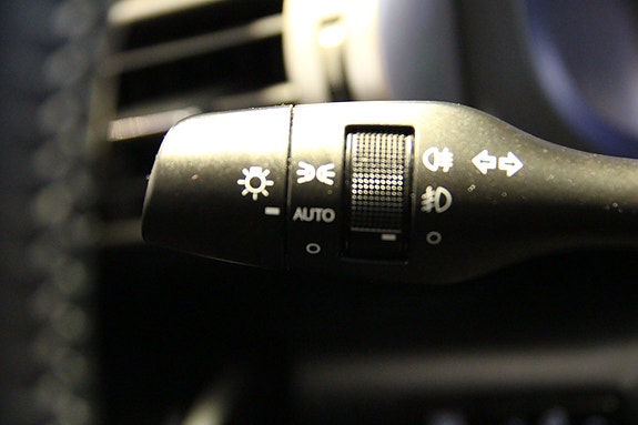Lexus IS300h 20 of 30