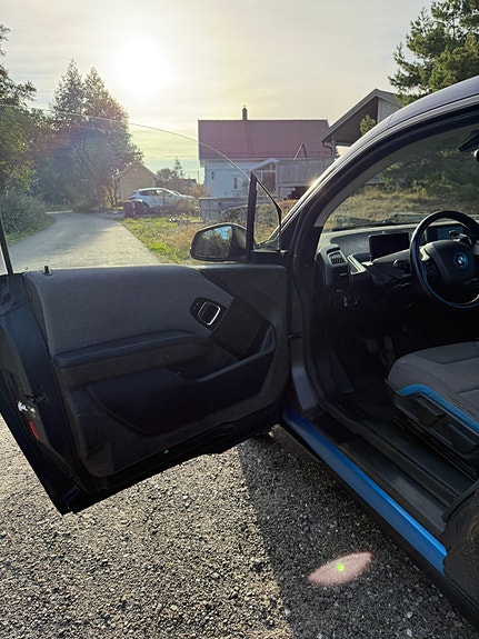 BMW i3 8 of 24