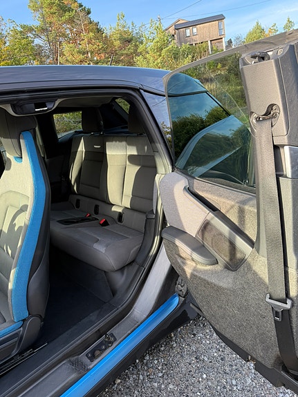 BMW i3 10 of 24