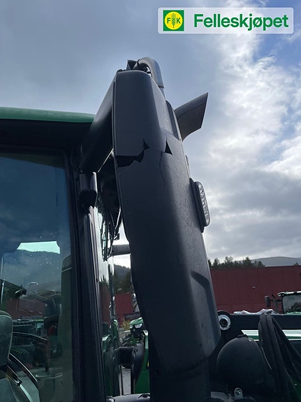 John Deere 6155R Ultimate 50km front hydr, pto, laster, auto trac ready 9 of 23