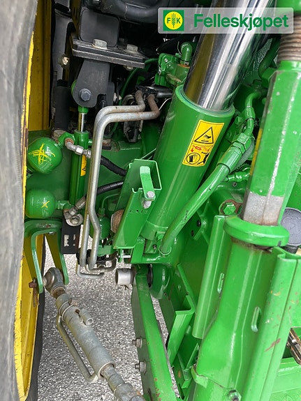 John Deere 6155R Ultimate 50km front hydr, pto, laster, auto trac ready 14 of 23