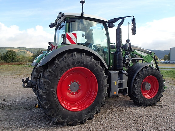 Fendt 724 Gen6 12 of 30
